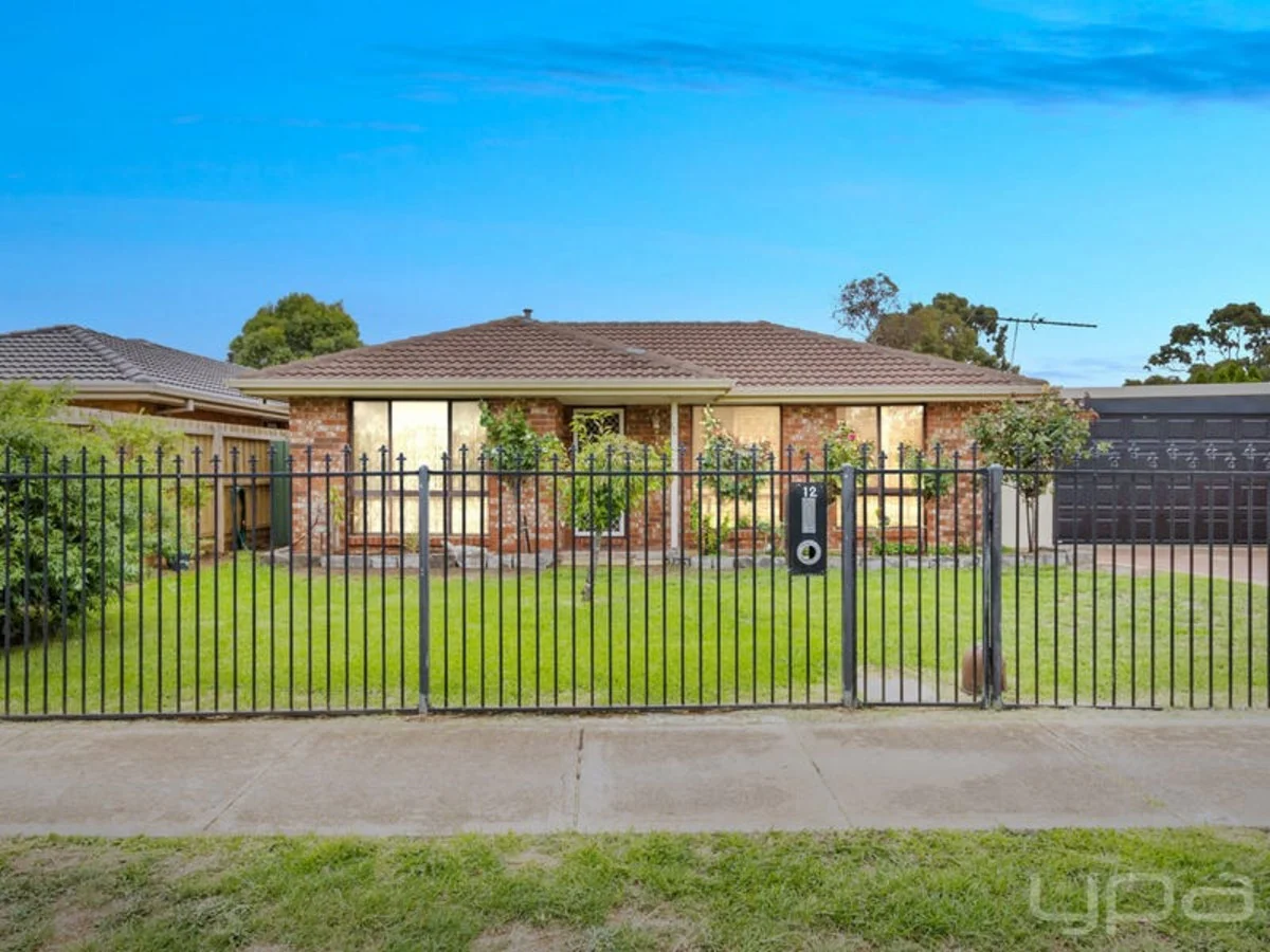 12 Moodie Street, Melton South VIC 3338