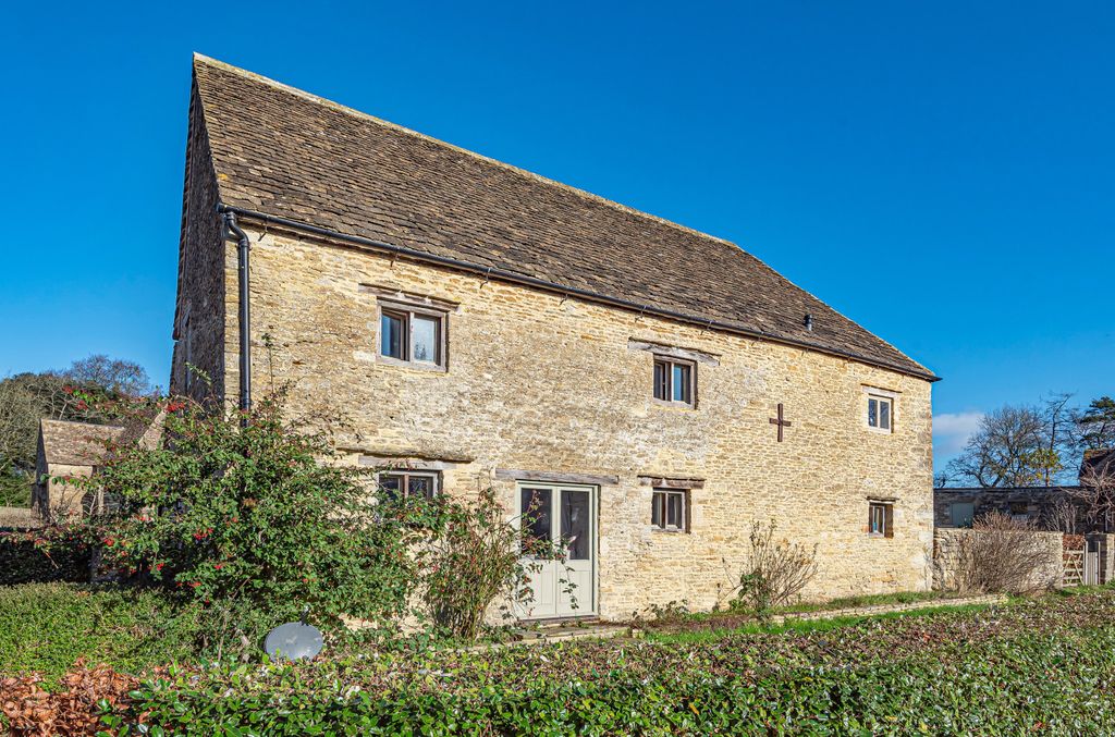4 bed detached house to rentDoughton, Tetbury GL8