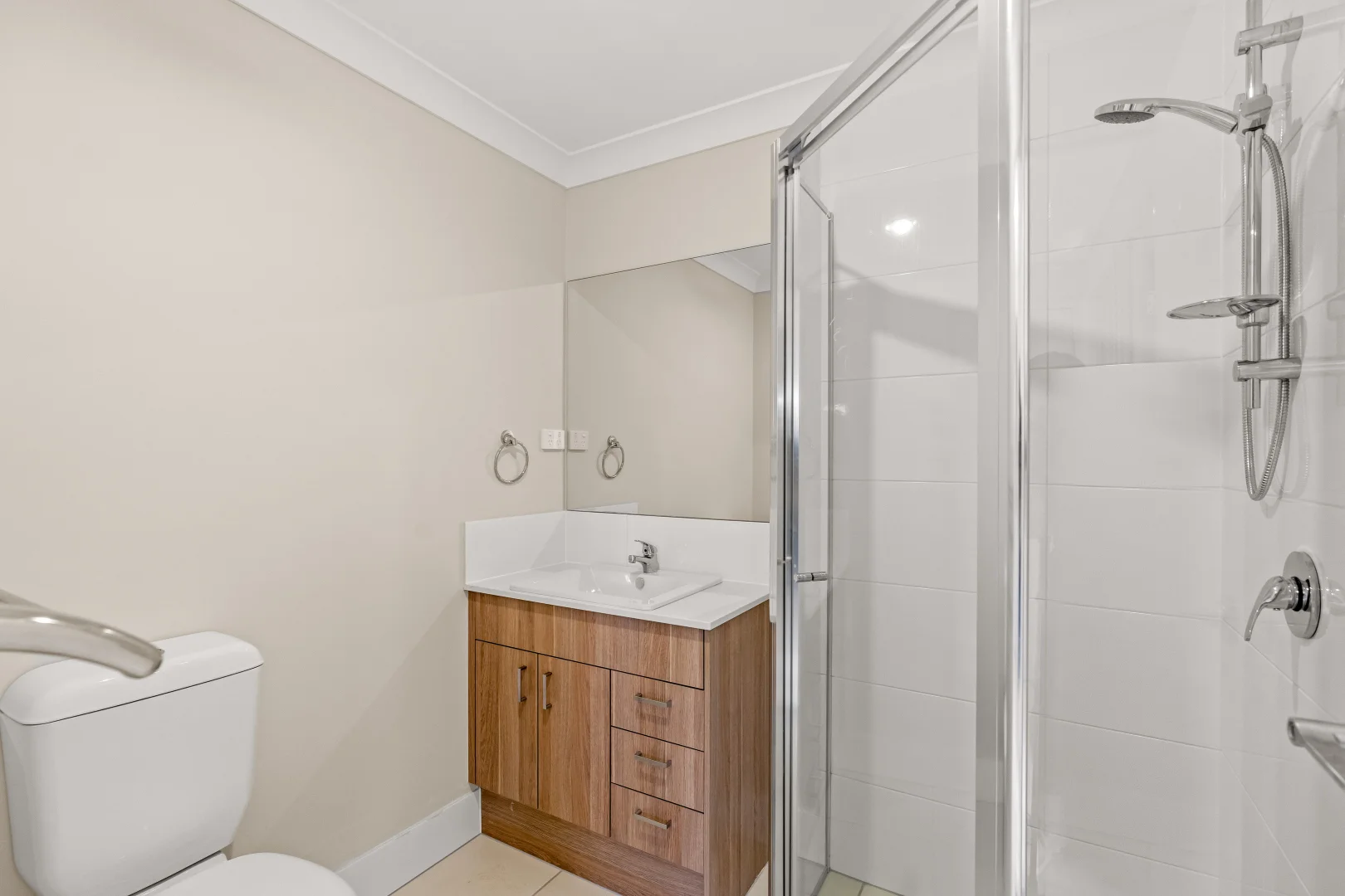Additional image 4 of 2/67 Lakeside Cct, Cessnock NSW 2325