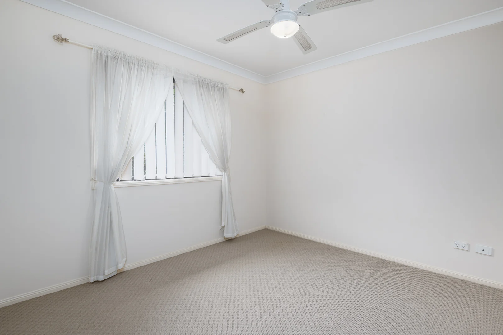 7 Balmoral Pl, Forest Lake QLD 4078 photo 5