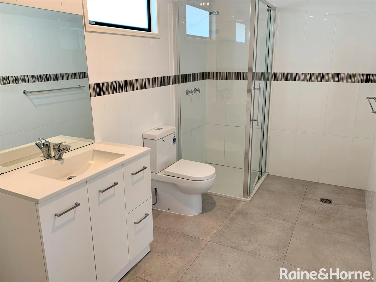Additional image 5 of 4B/164 Torquay Road, Scarness QLD 4655