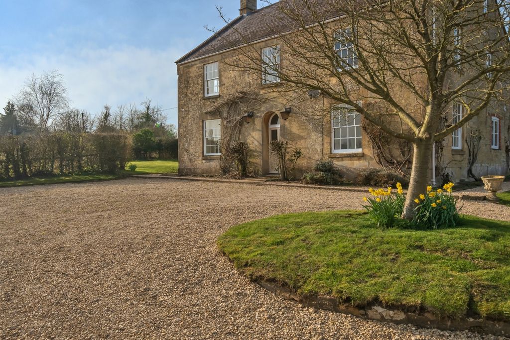 5 bed detached house to rentMile Elm, Calne SN11