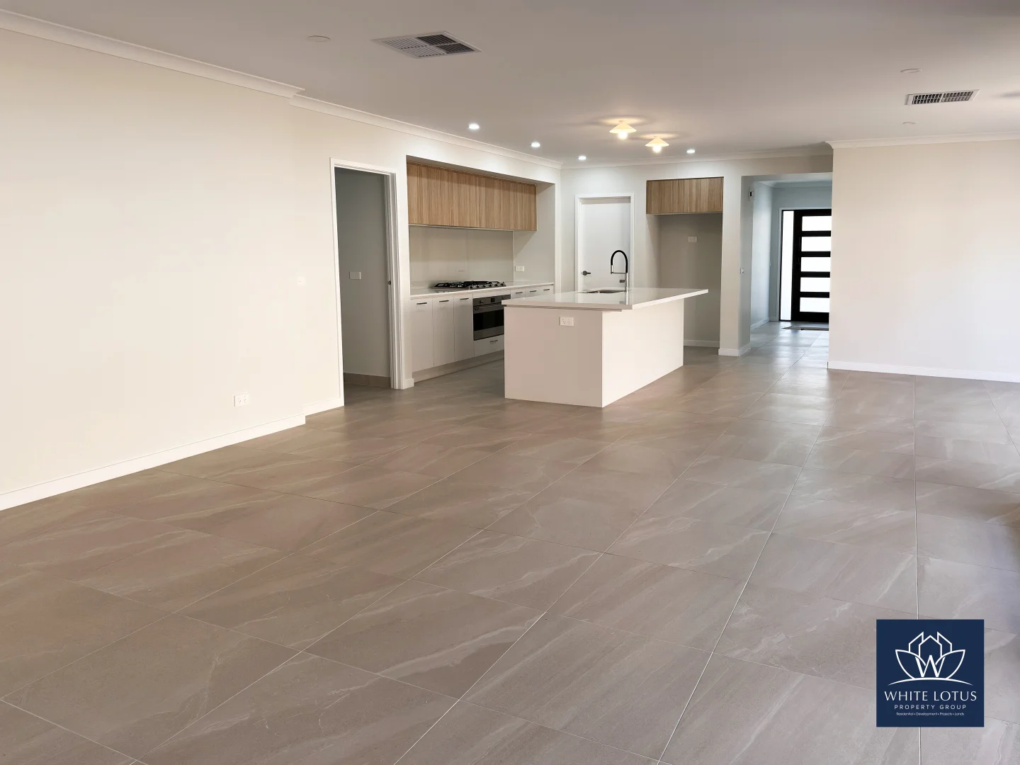 7 Nova Street, Weir Views VIC 3338 photo 2