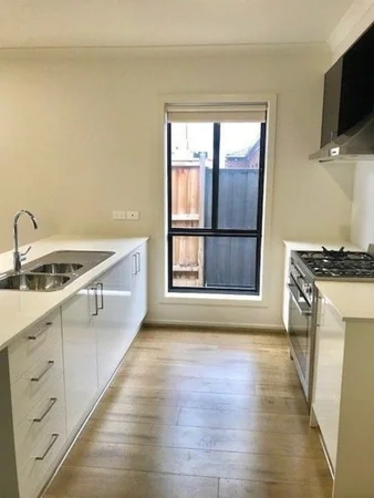 Additional image 4 of 4 Tora Crescent, Fraser Rise VIC 3336