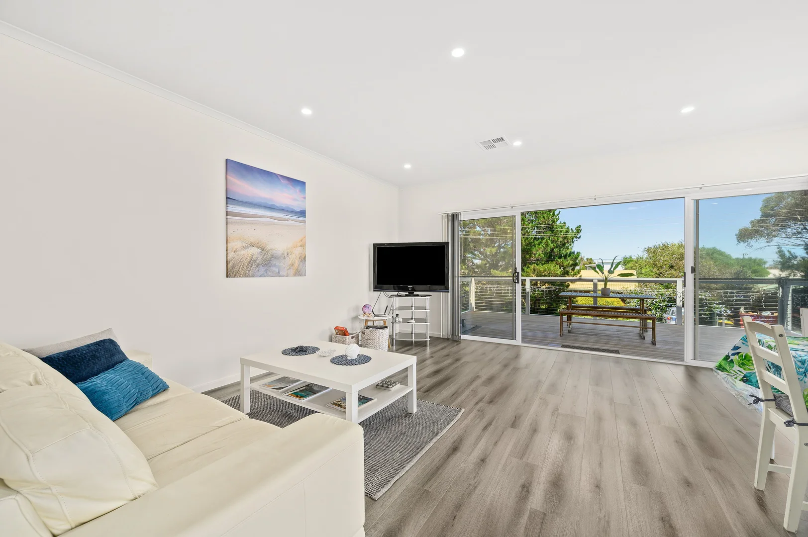 2 Harvey Crescent, Aldinga Beach SA 5173 photo 4
