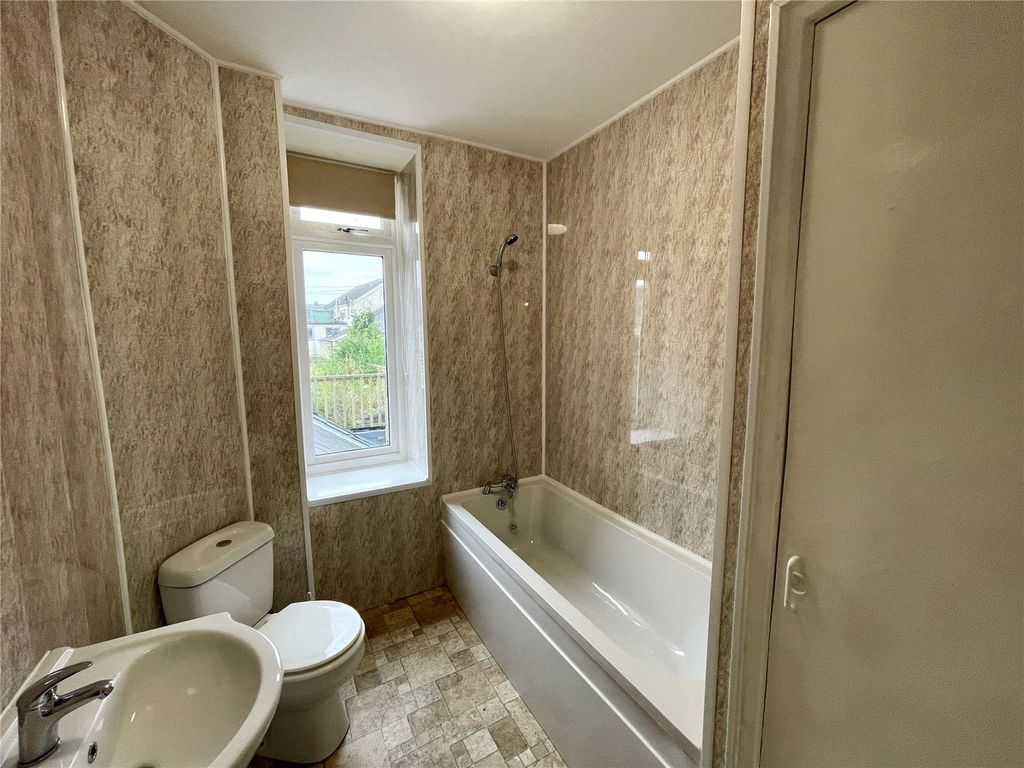 Additional image 9 of 3 bed maisonette to rentCorbett Square, Tywyn, Gwynedd LL36