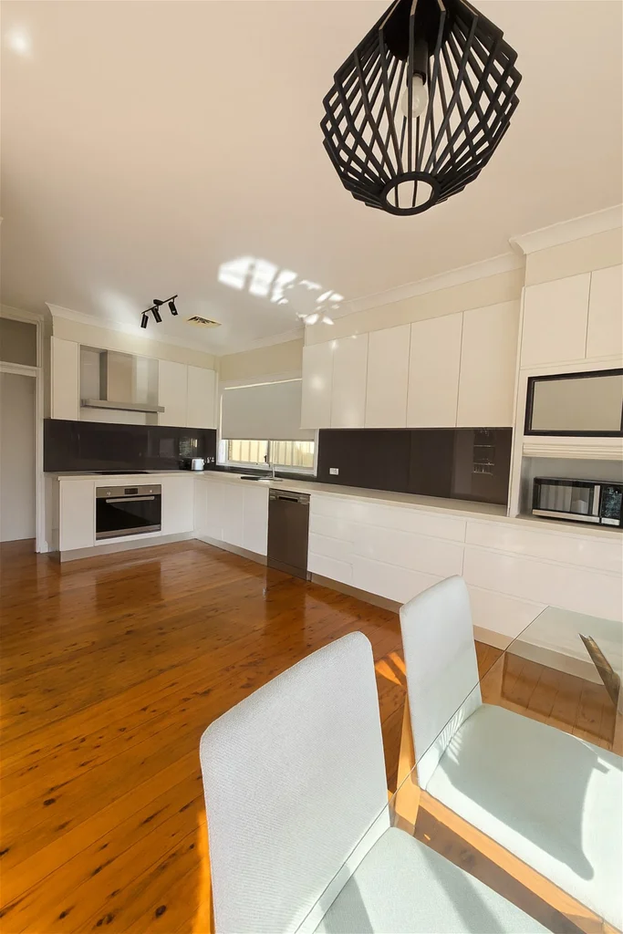 Additional image 4 of 1 White Pl, Figtree NSW 2525