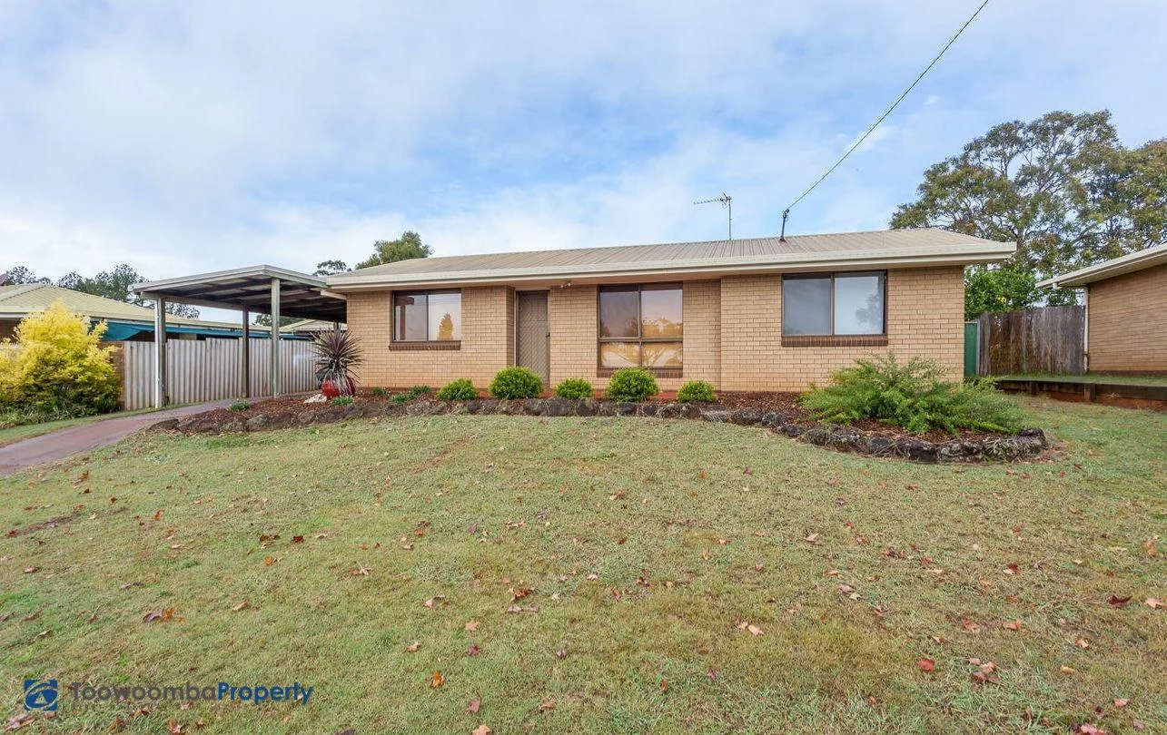 40 Champagne Crescent, Wilsonton Heights QLD 4350