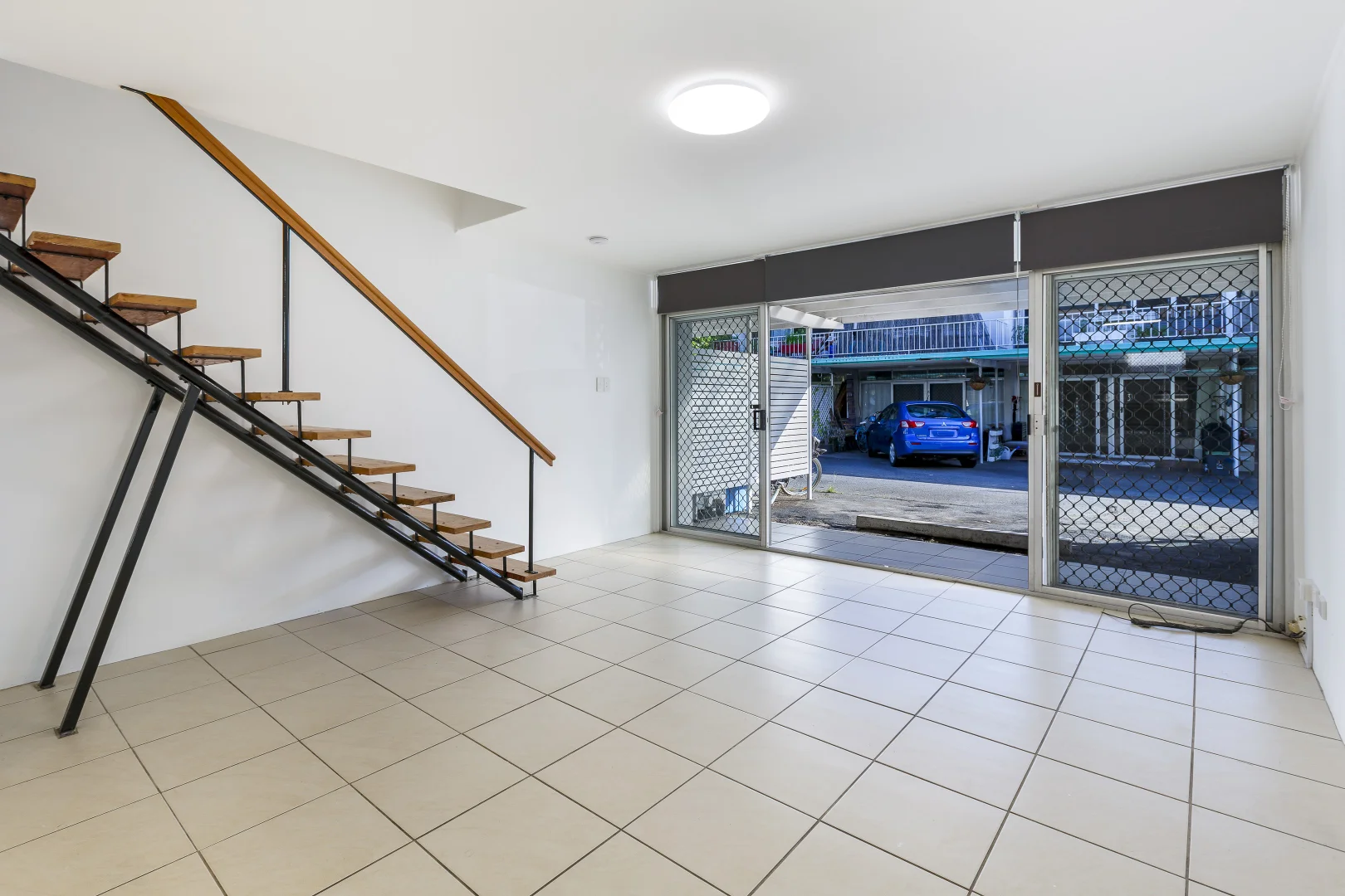 Additional image 3 of 3/19 Watson Esplanade, Surfers Paradise QLD 4217
