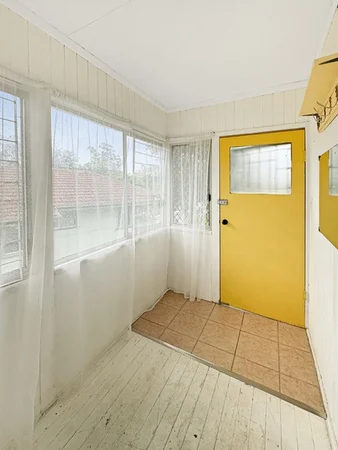 Additional image 2 of 1/60 Kynance Street, Leichhardt QLD 4305