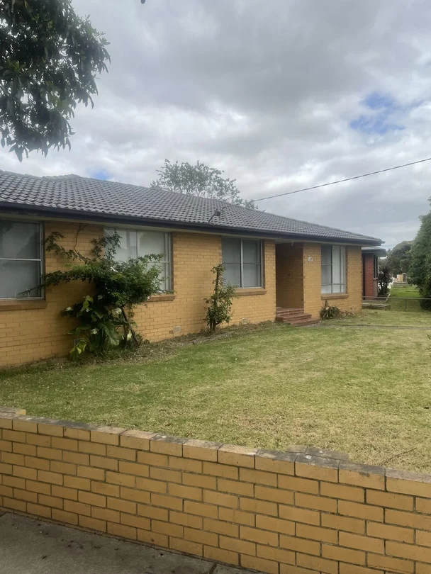 18 Glomar Grove, Sale VIC 3850