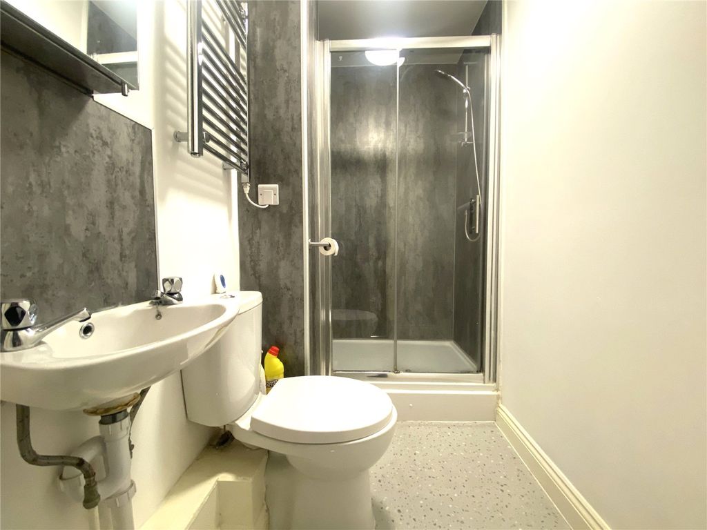 Additional image 6 of 1 bed flat to rentNorthfield Lodge, 9-11 Northfield, Bridgwater, Somerset TA6