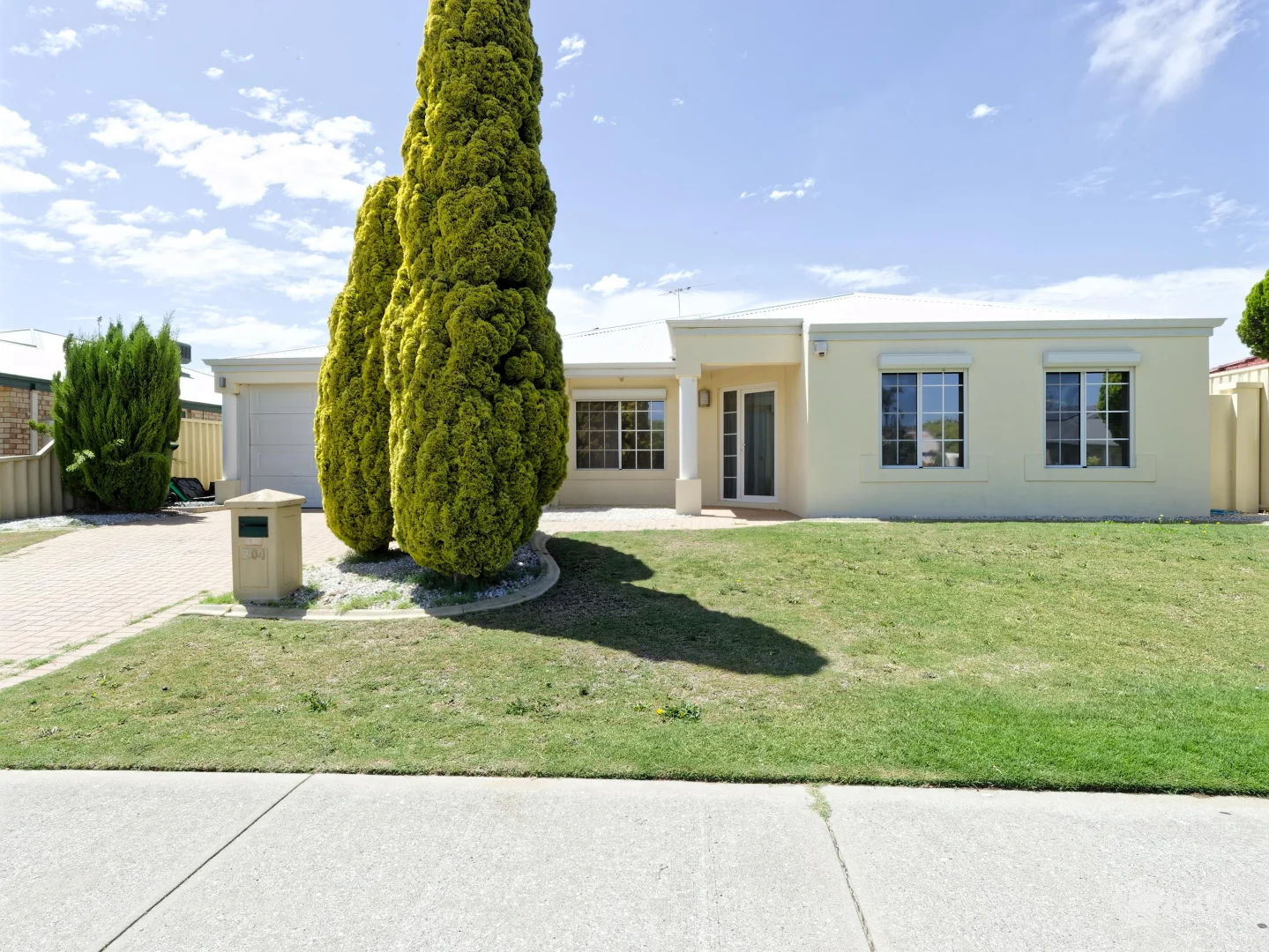 Additional image 2 of 204 Currie Street, Warnbro WA 6169