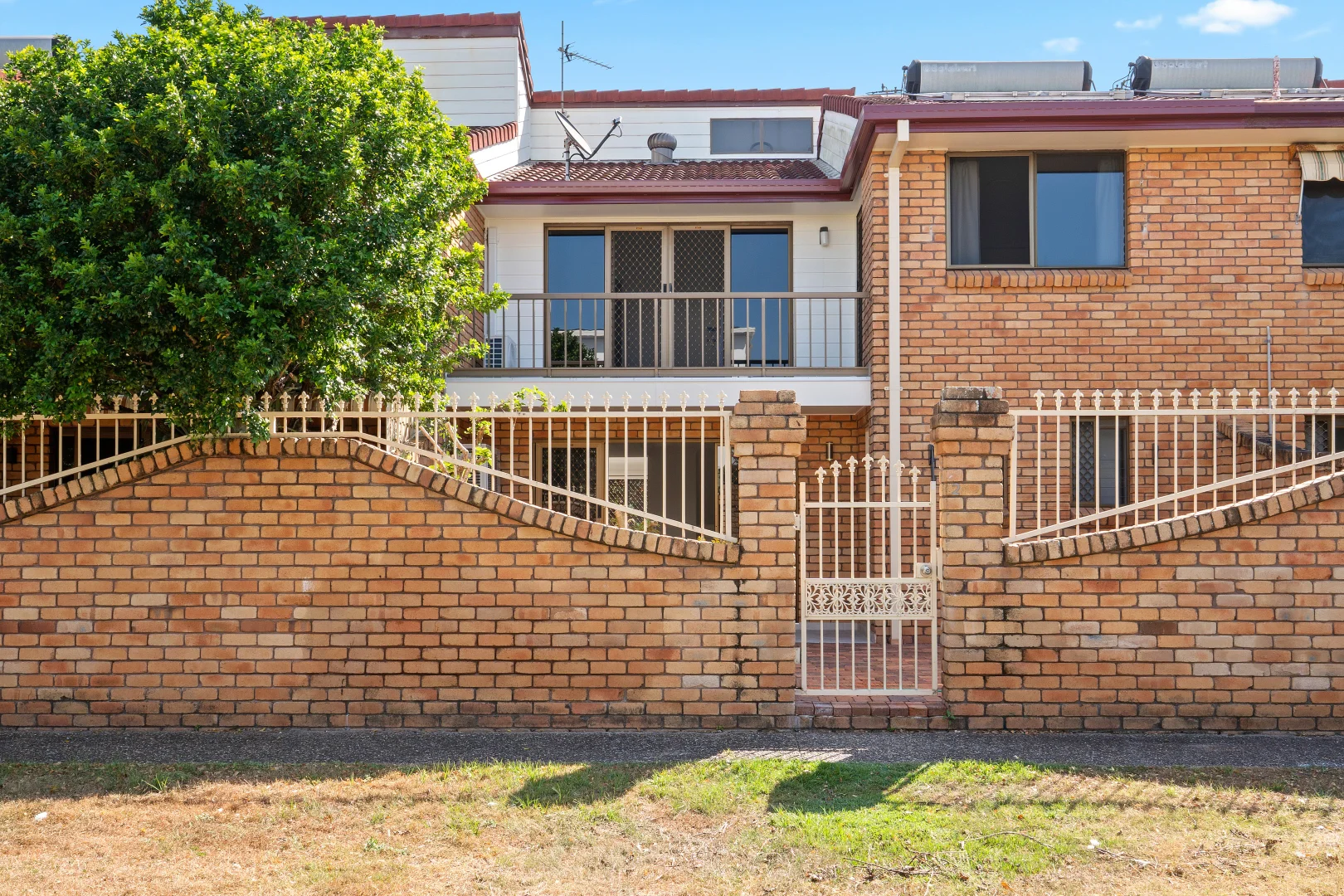 Additional image 16 of 2/44 Venice Street, Mermaid Beach QLD 4218