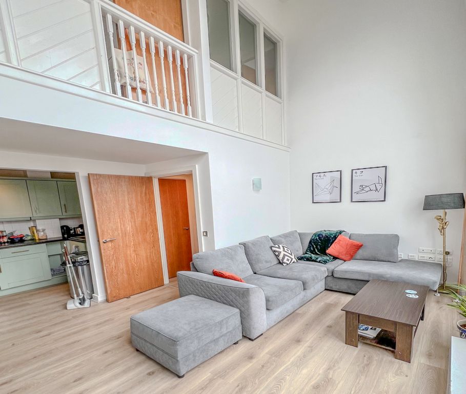 2 bed flat to rentHeritage Court, Birmingham B18