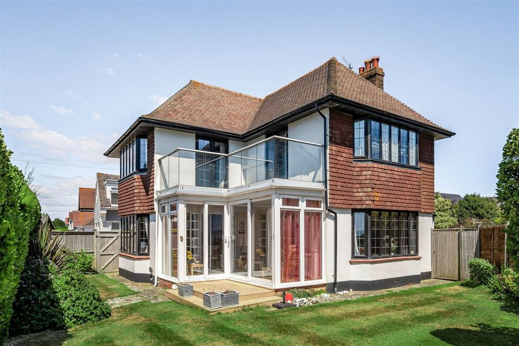 Additional image 18 of 5 bed detached house to rent25 First Avenue, Felpham, Bognor Regis, West Sussex PO22