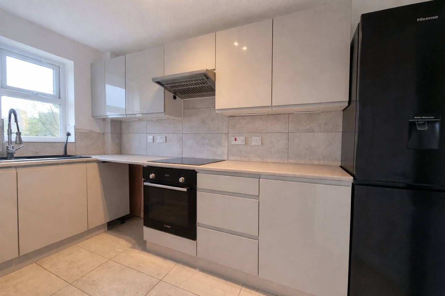 2 Bed Flat, Headingley, LS5, N1 7GU photo 3