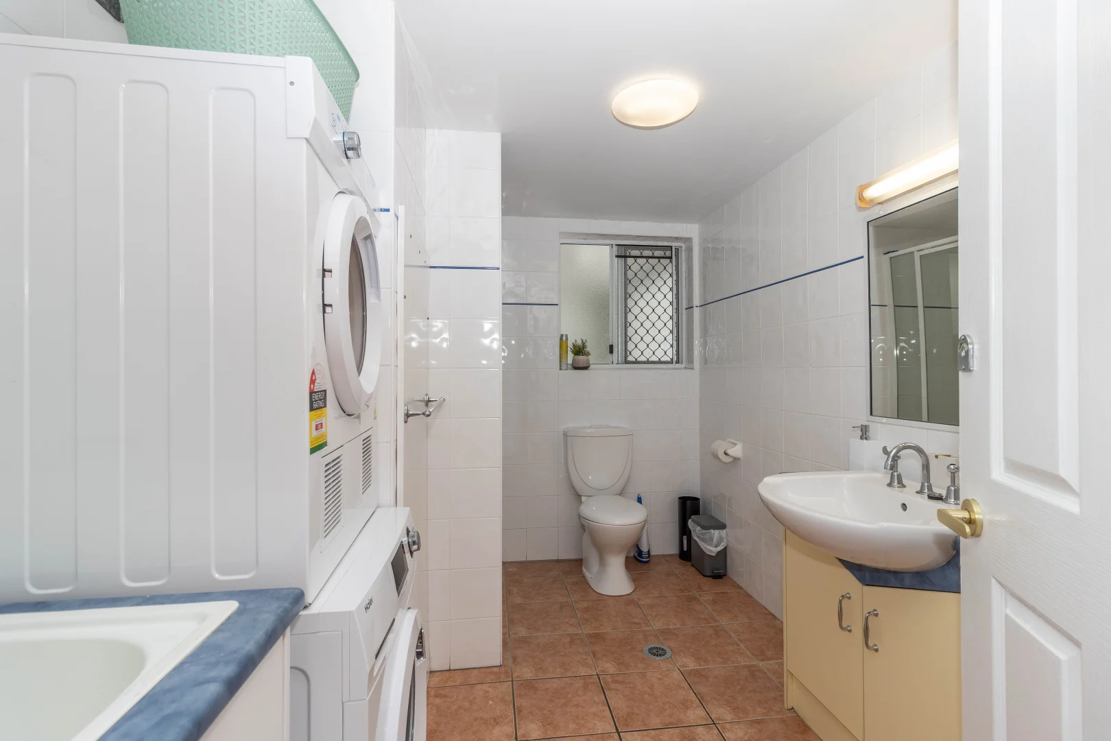Additional image 7 of 3/396 Esplanade, Torquay QLD 4655
