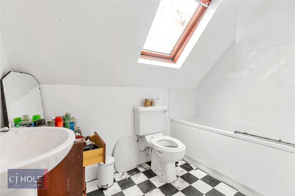 Additional image 4 of 7 bed maisonette to rentRedland Court Road, Bristol BS6