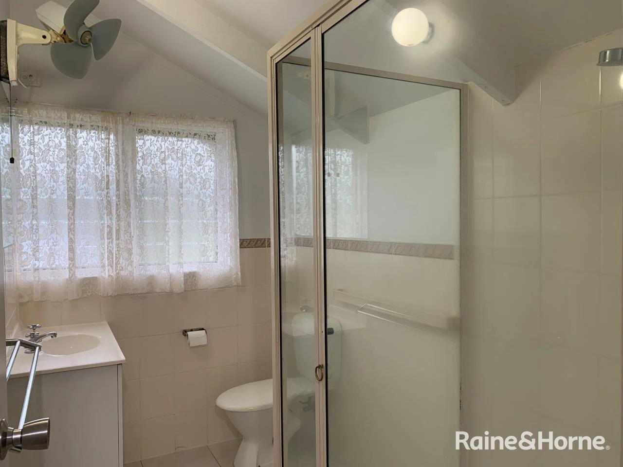 Additional image 11 of 34b Marine Parade, Newell QLD 4873