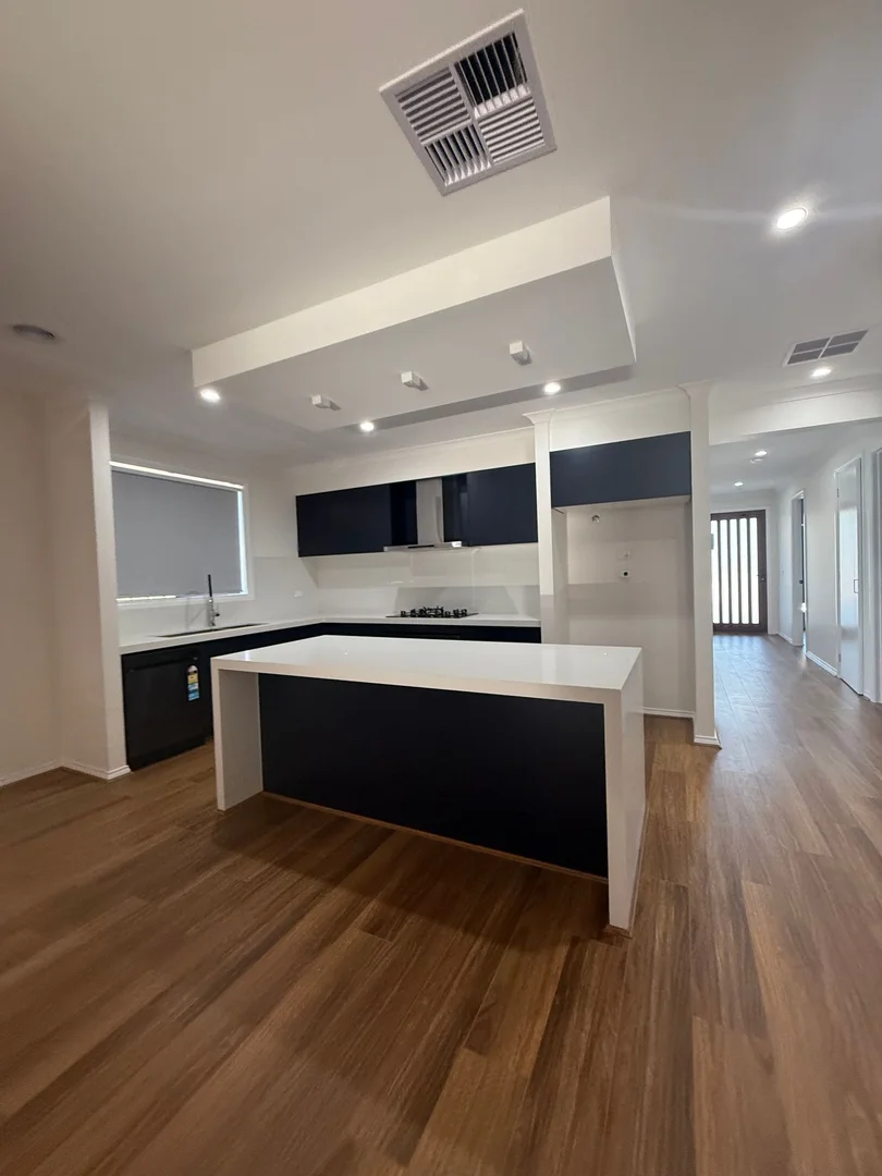 Donnybrook VIC 3064 photo 3