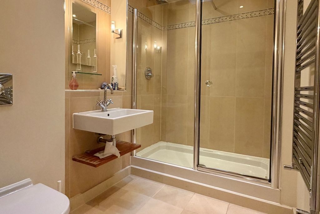 Additional image 8 of 3 bed flat to rentWoolmer Lane, Bramshott, Liphook GU30
