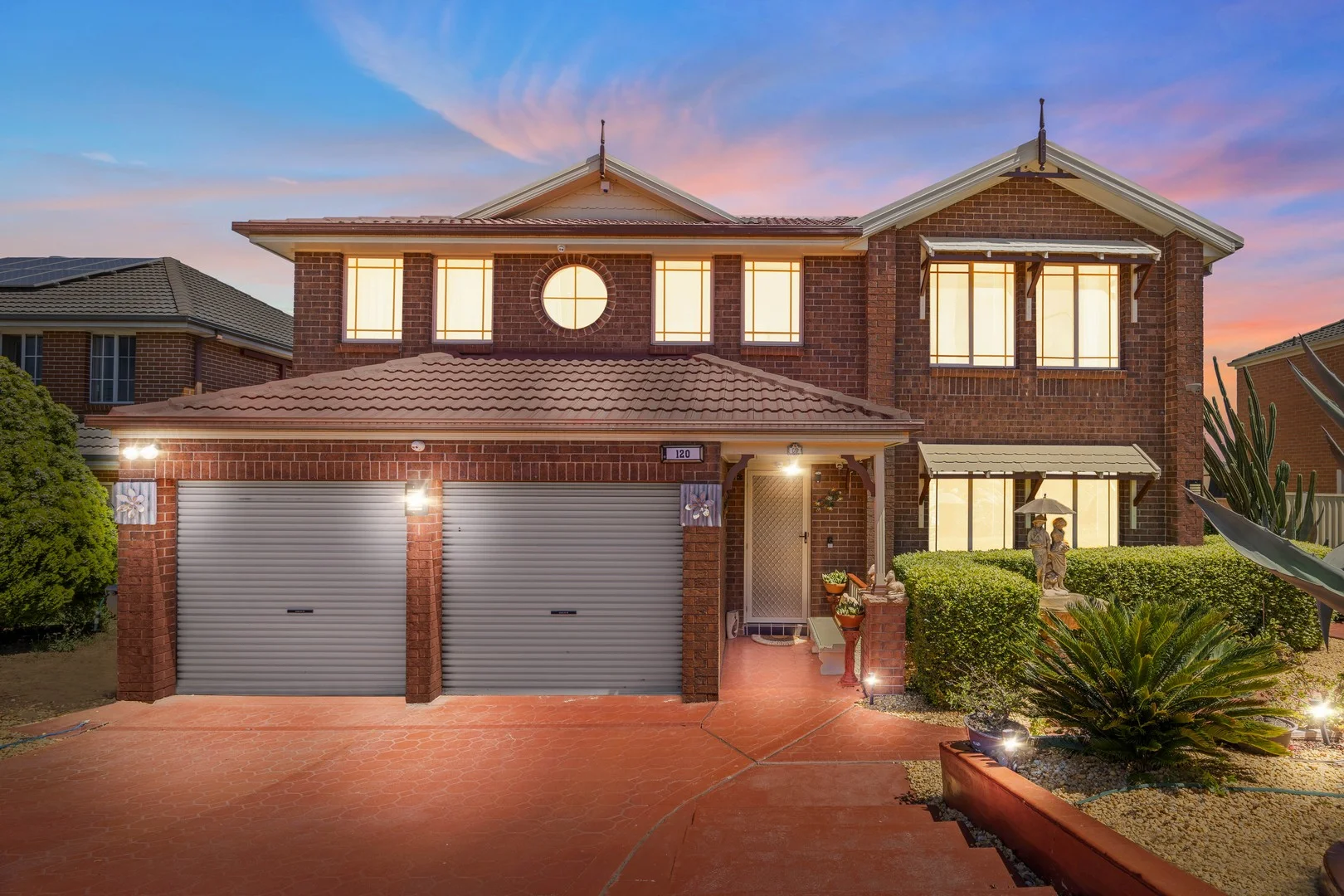 120 Carmichael Drive, West Hoxton NSW 2171