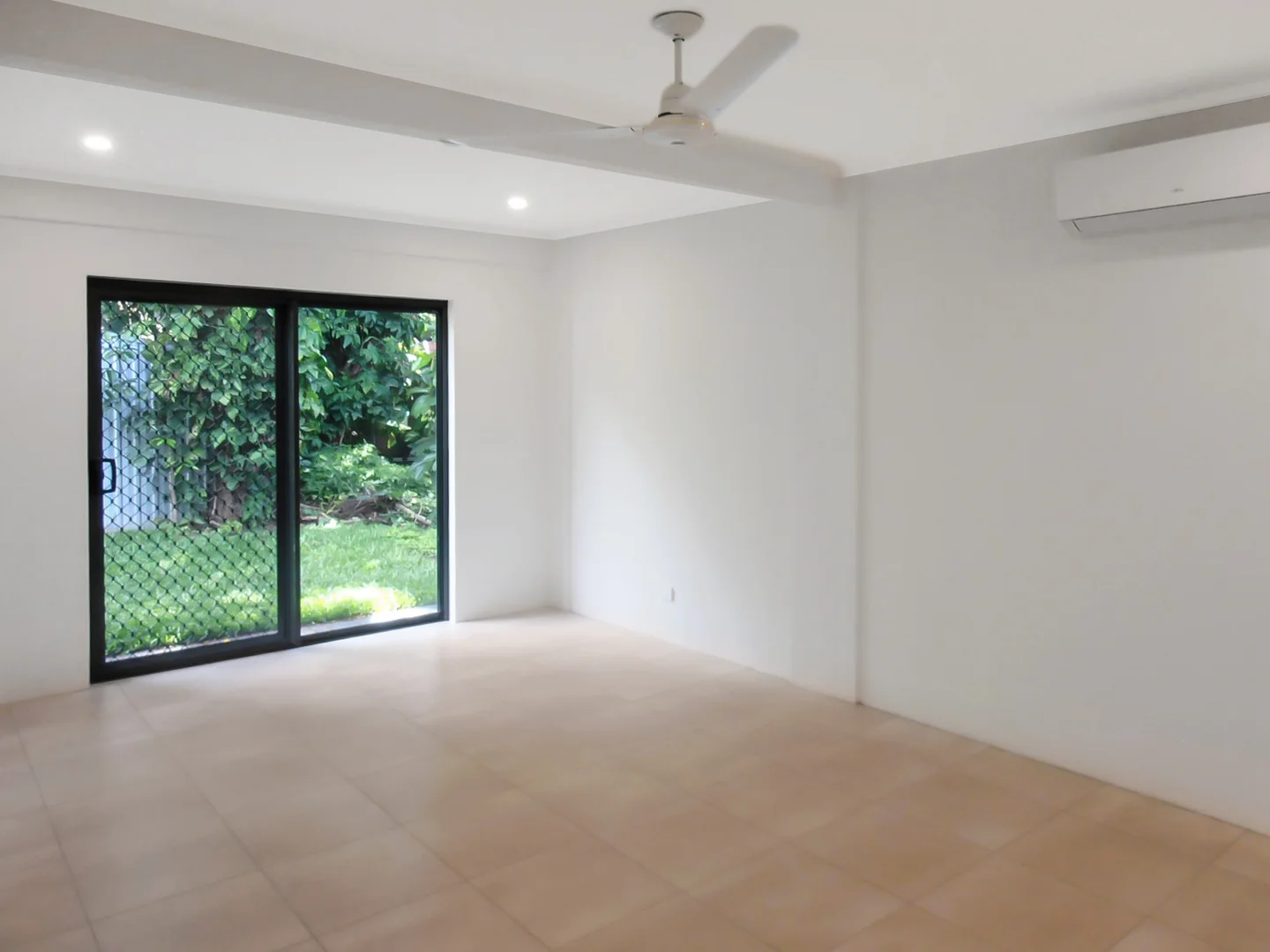 Additional image 4 of 108 Greenslopes Street, Edge Hill QLD 4870