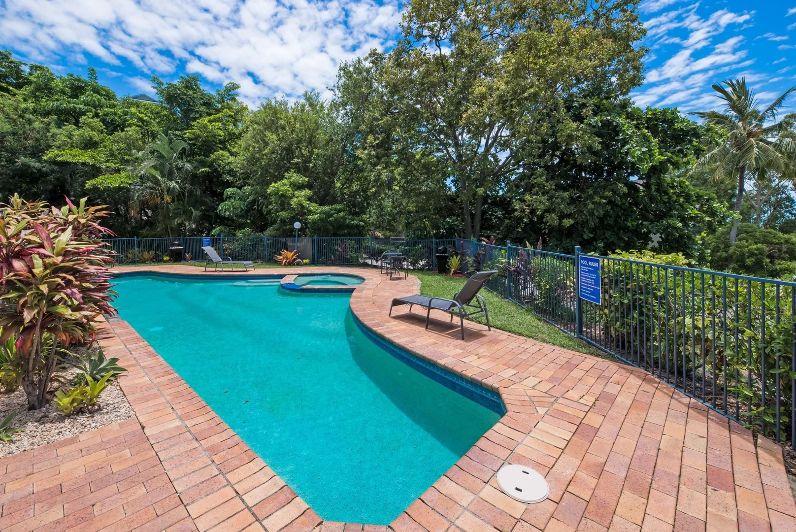 Additional image 11 of 9/9 Hermitage Drive, Airlie Beach QLD 4802