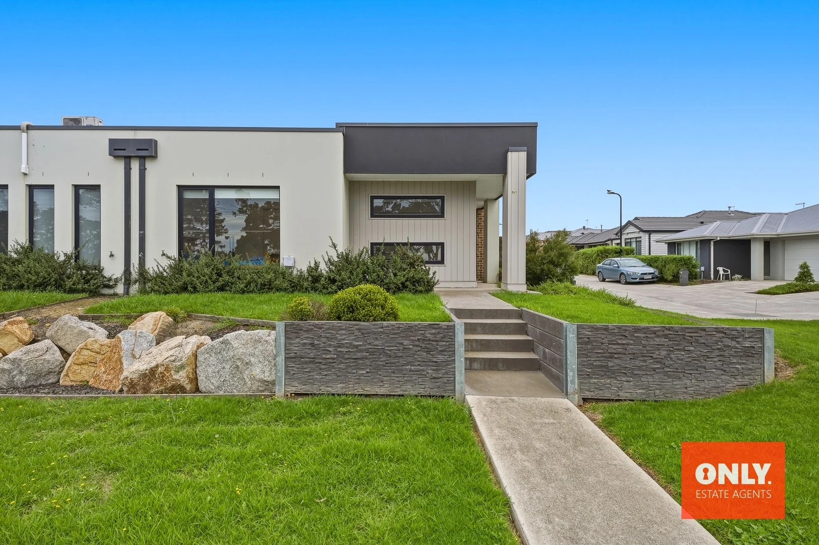 261 Princes Highway, Officer VIC 3809
