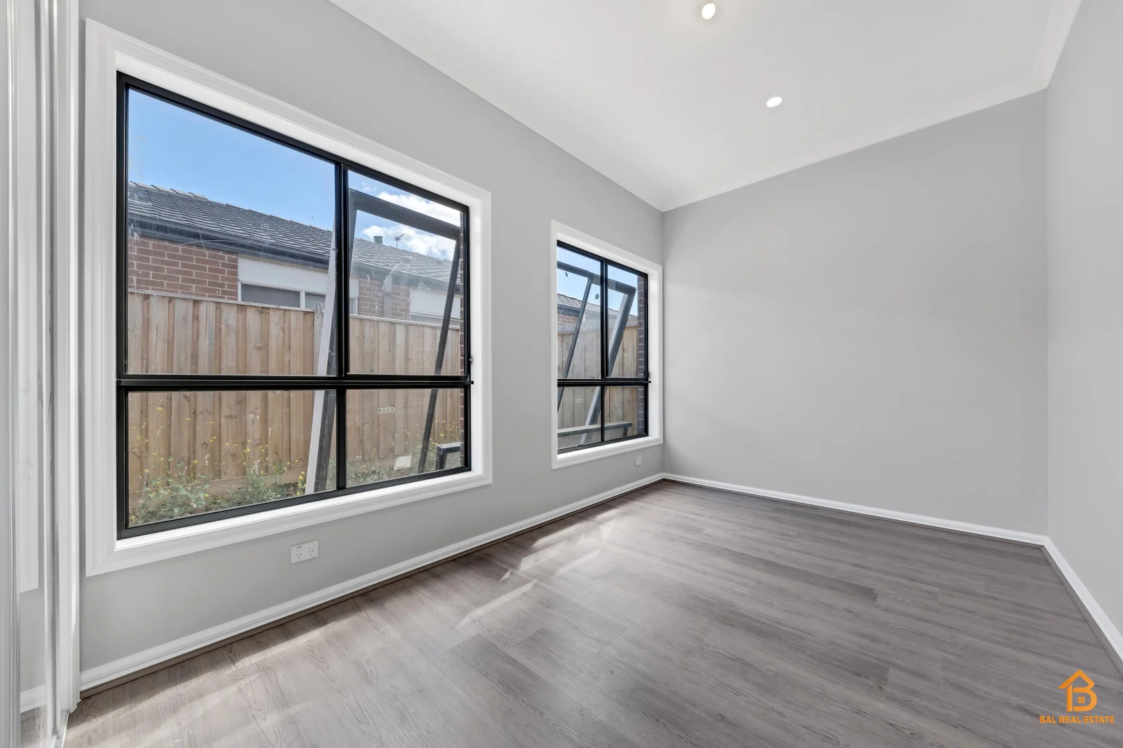 1 Hemsworth Road, Weir Views VIC 3338 photo 5