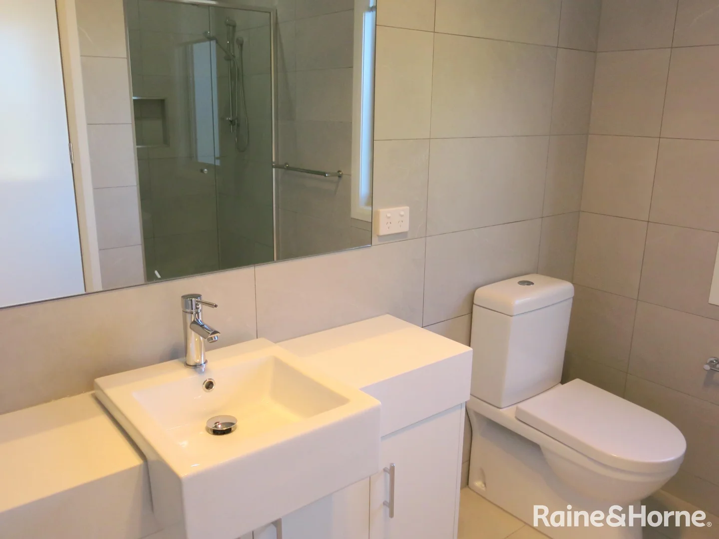 Additional image 21 of 2/5 Padua Court, Gladstone Park VIC 3043