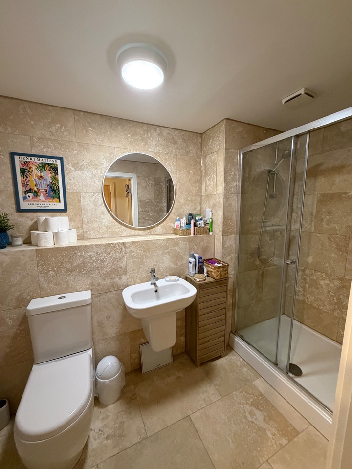 1 Bed Flat, Beacon Tower, BS16, N1 7GU photo 5