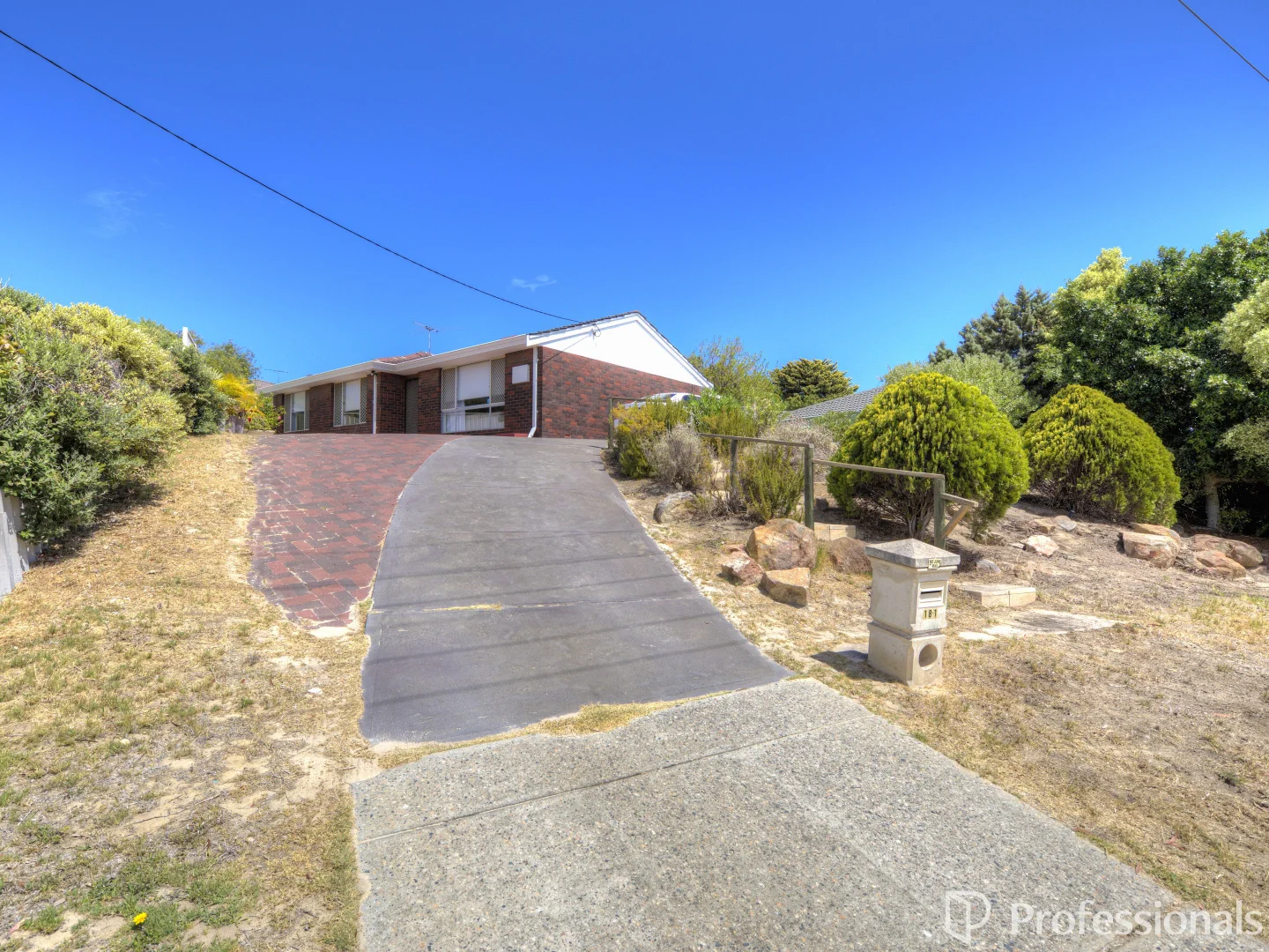 181 Bridgewater Drive, Kallaroo WA 6025 photo 2