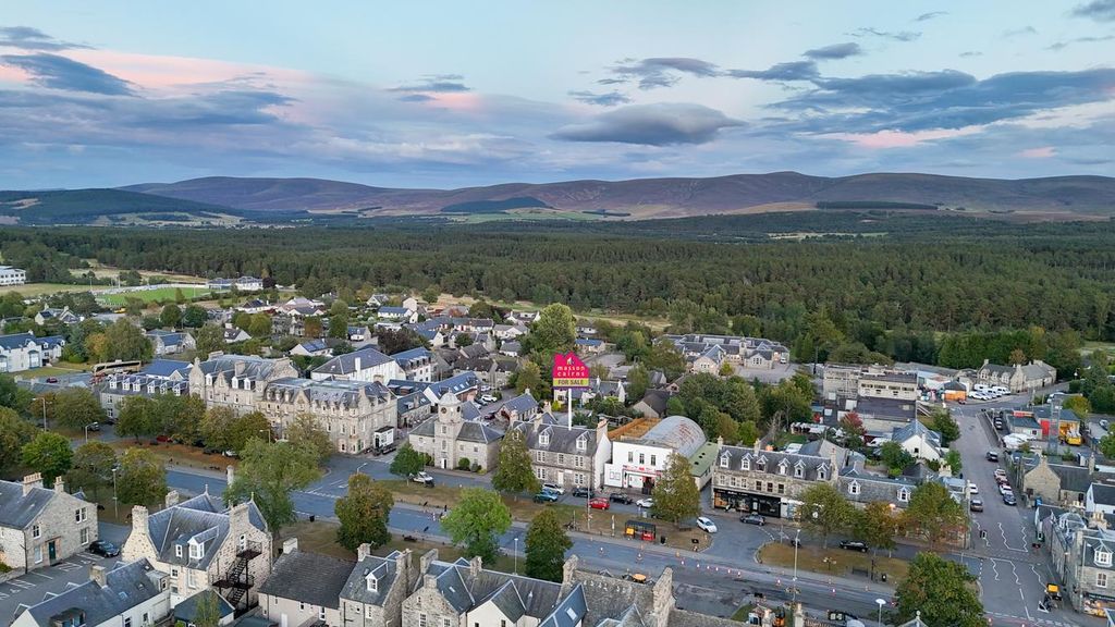 1 bed flat for saleGarden Apartment 5, Stonefield House, The Square, Grantown On Spey PH26