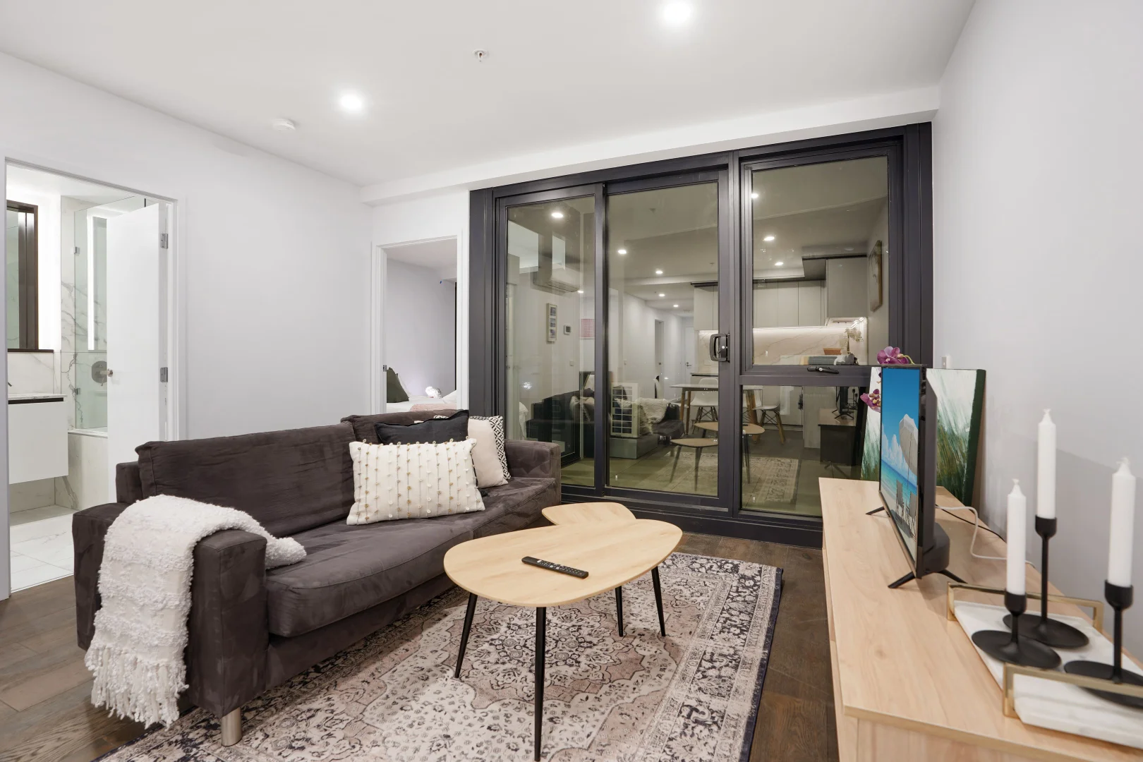 Additional image 2 of 1605/828 Whitehorse Road, Box Hill VIC 3128