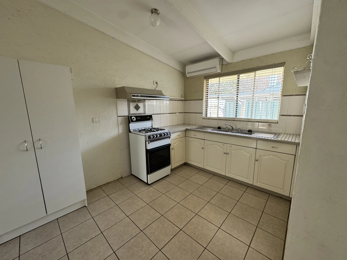 Additional image 3 of 1/39 Sutherland Street, Euroa VIC 3666