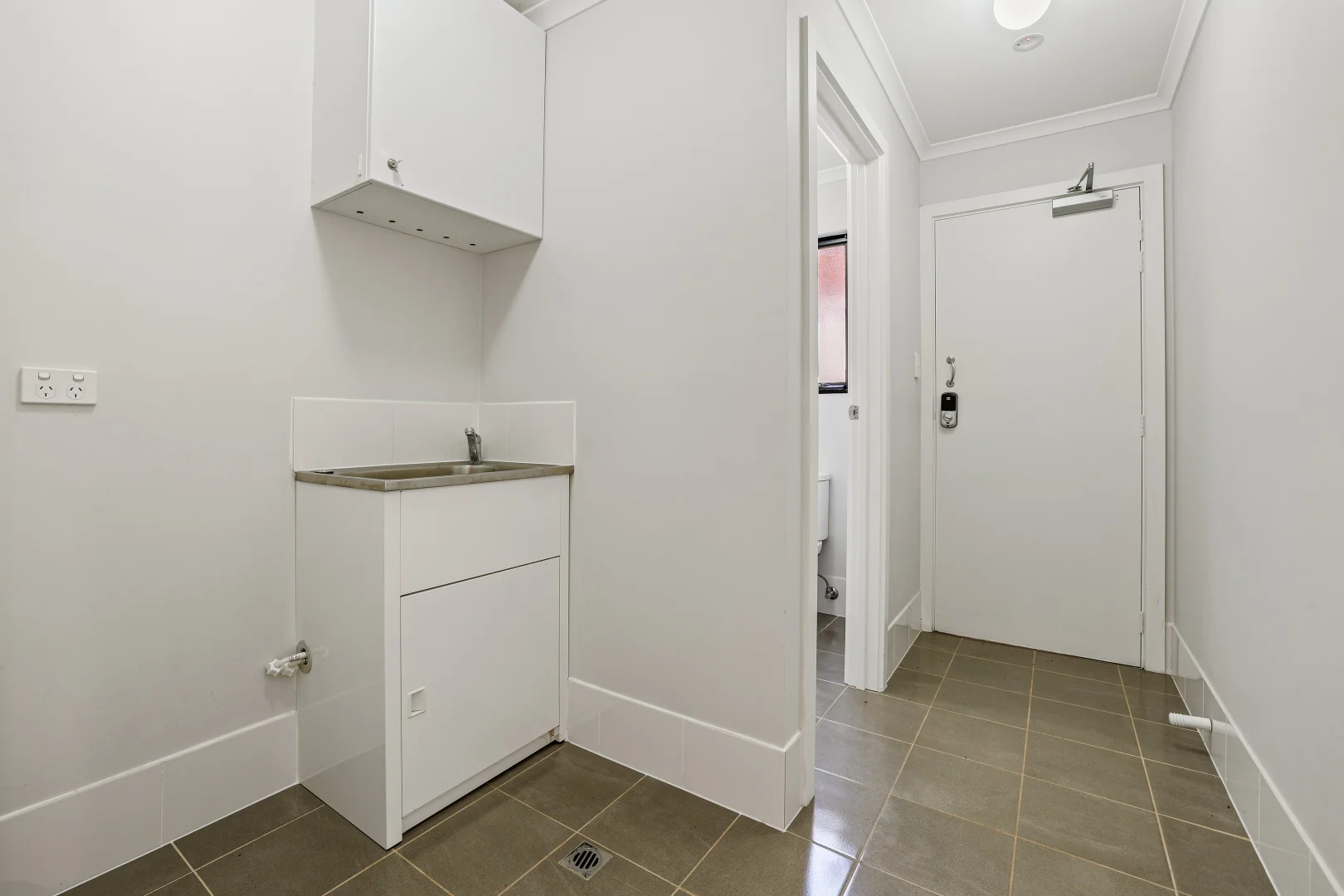 Additional image 9 of 1/160 Elizabeth Road, Morphett Vale SA 5162