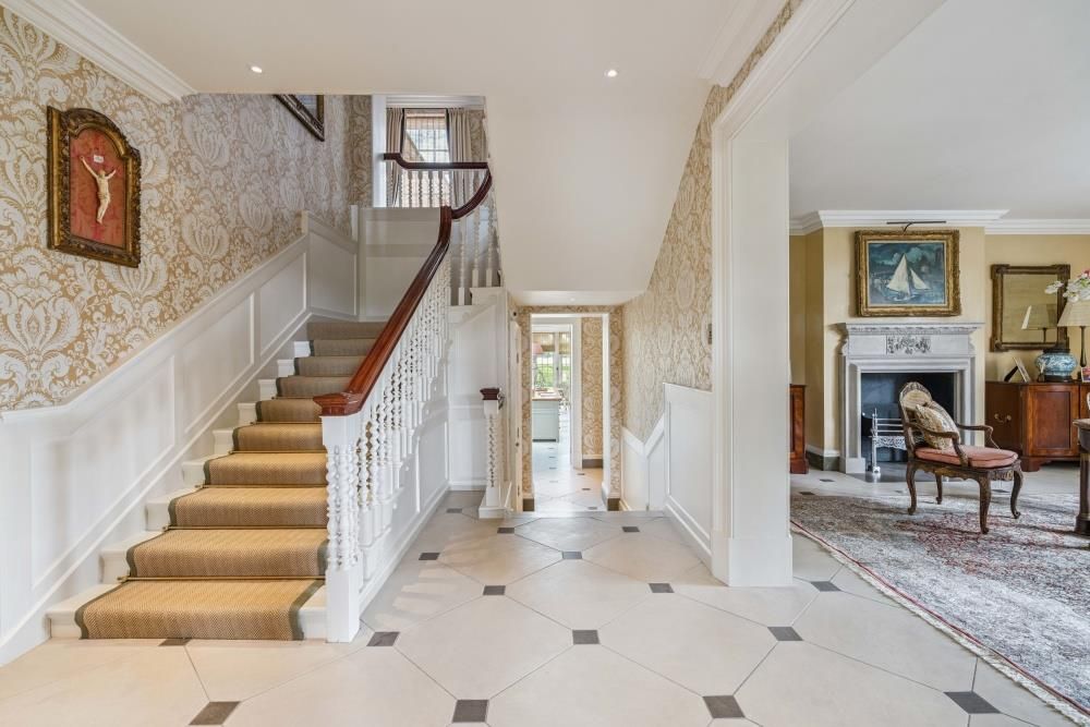 Additional image 12 of 10 bed detached house to rentOld House Lane, Kings Langley, Hertfordshire WD4