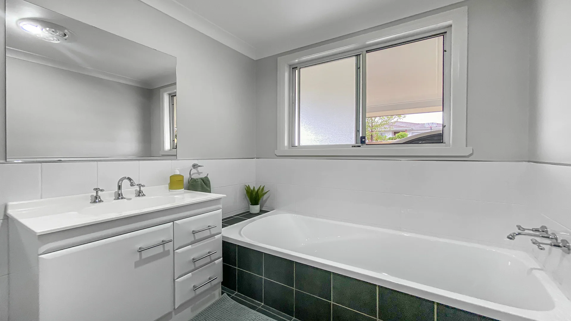 Additional image 6 of 4 Miller Crescent, Mudgee NSW 2850