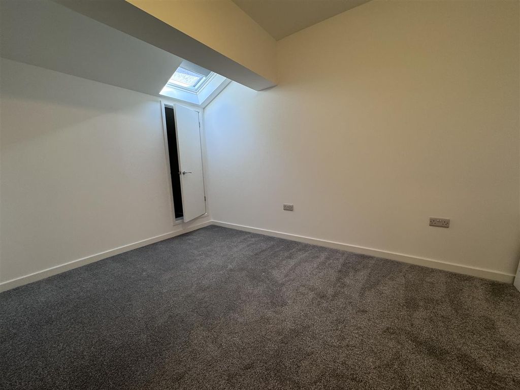 Additional image 7 of 2 bed flat to rentWoodstock Way, Caldicot NP26