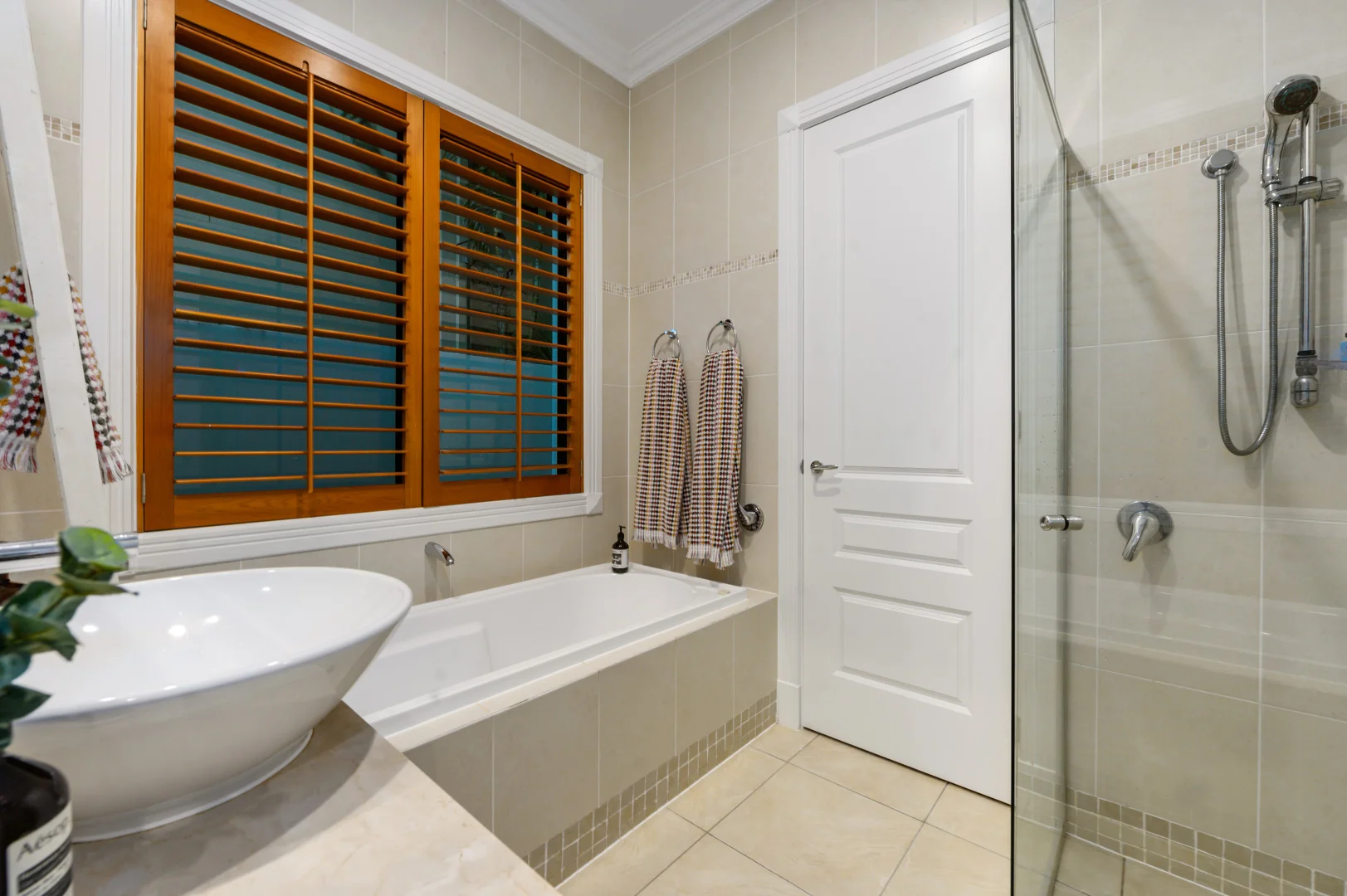 Additional image 16 of 2344 Cressbrook Dr, Hope Island QLD 4212