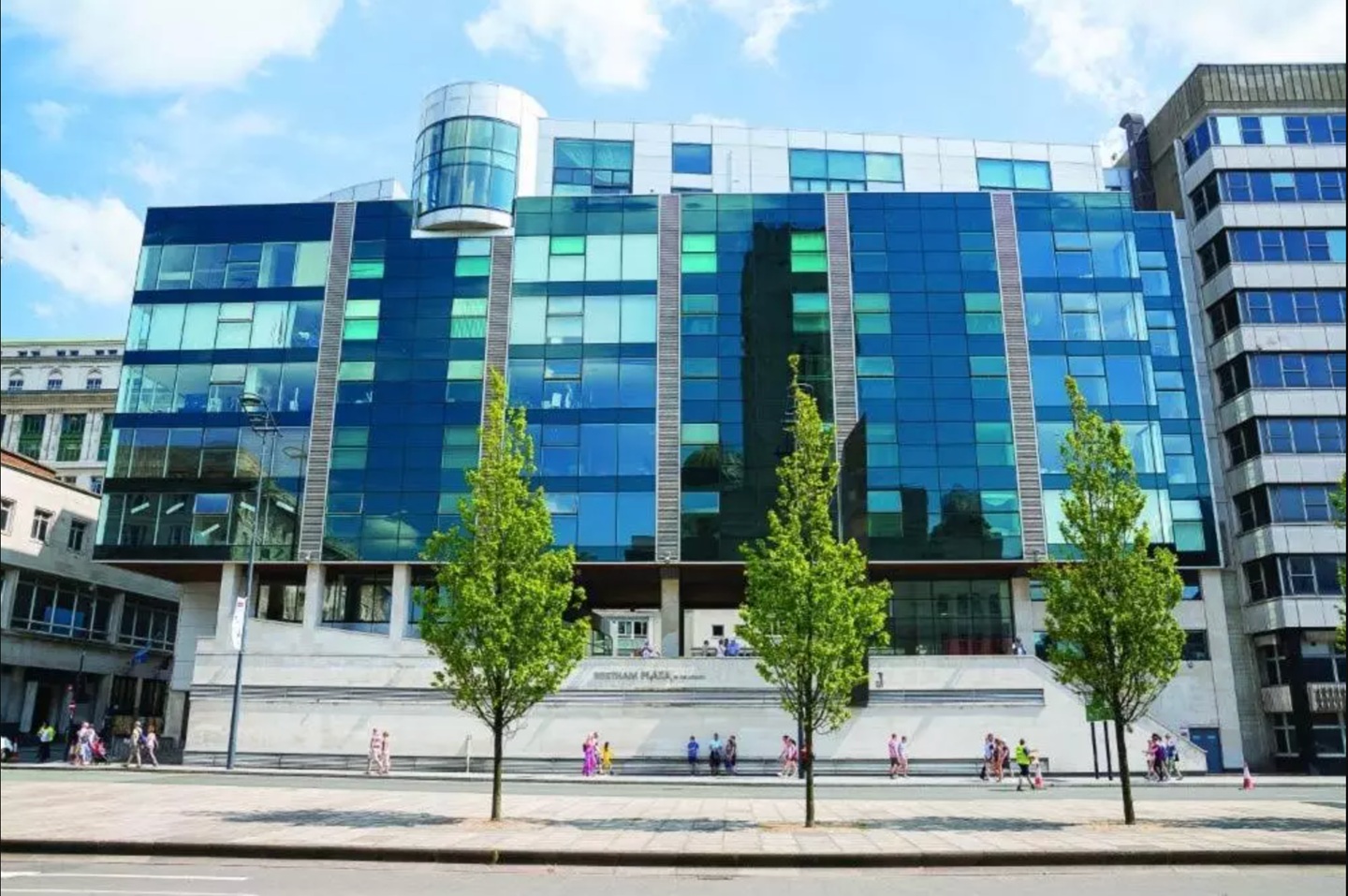 3 Bed Flat, Beetham Plaza, L2, N1 7GU
