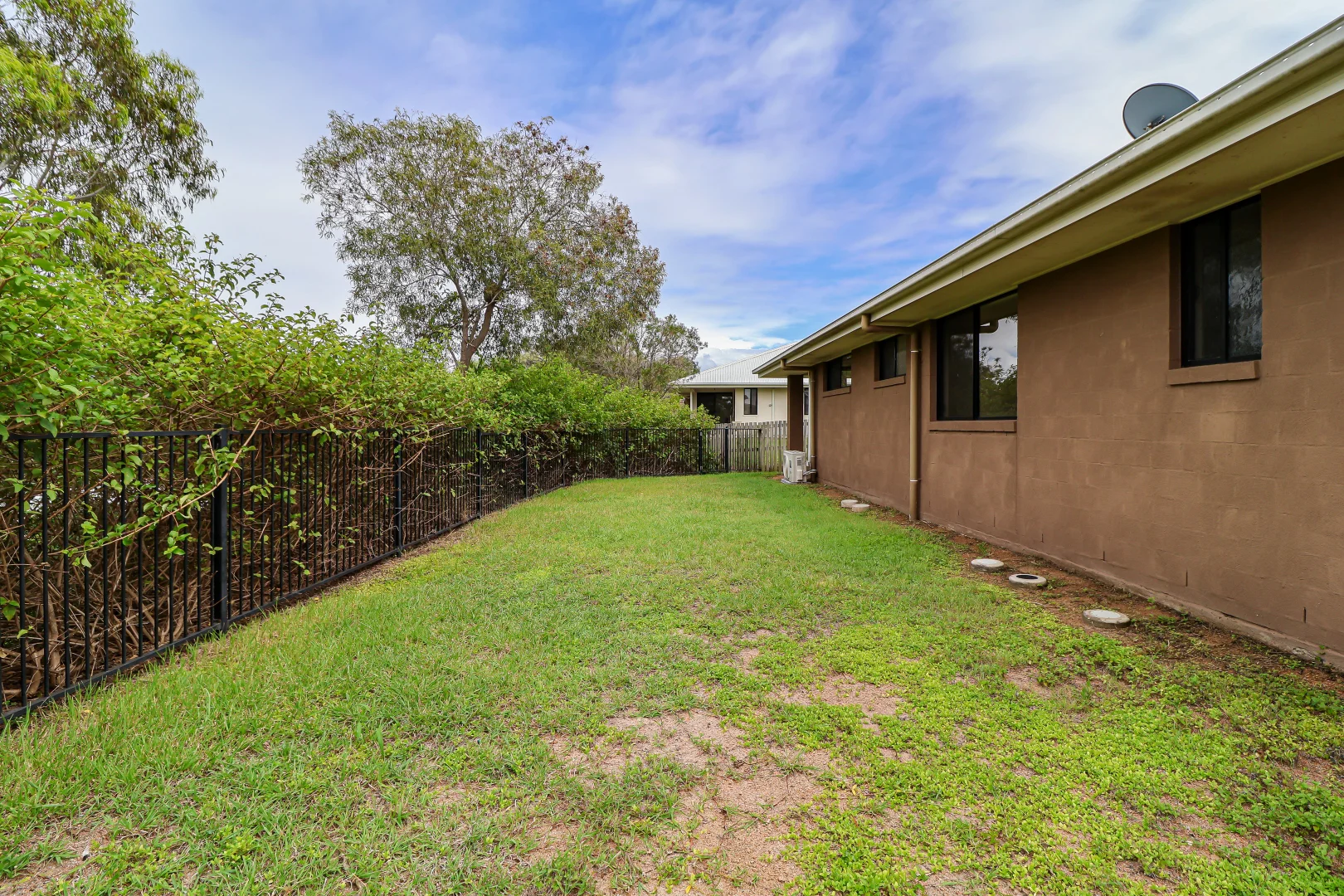 Additional image 10 of 22 Stoneybrook Drive, Glen Eden QLD 4680