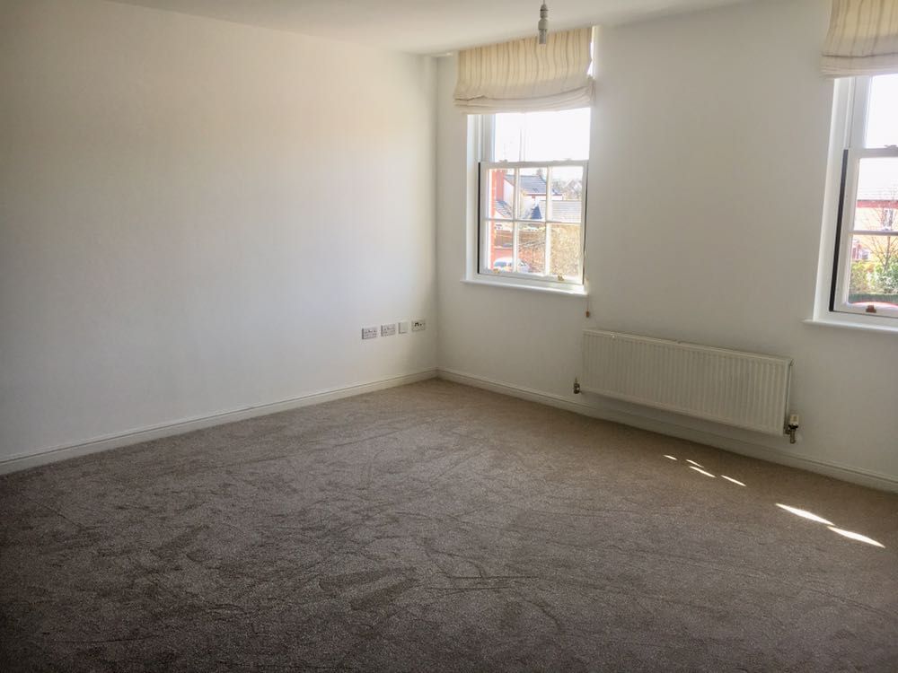 Additional image 3 of 2 bed flat to rentKensington Oval, Lichfield WS13