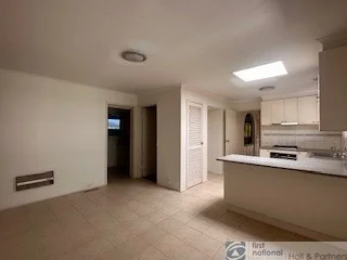 4 Jolimont Avenue, Mulgrave VIC 3170 photo 5