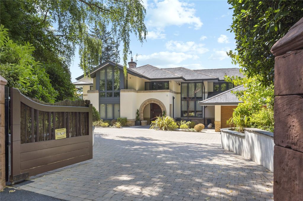 5 bed detached house to rentRappax Road, Hale, Altrincham, Greater Manchester WA15