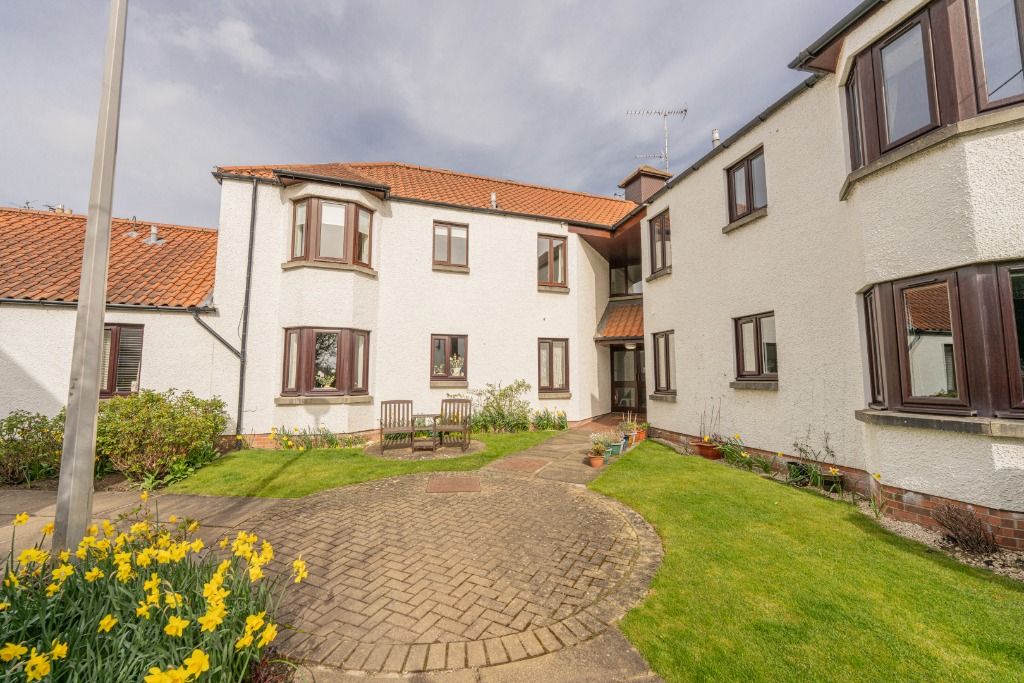 1 bed flat to rentHilton Court, Haddington, East Lothian EH41