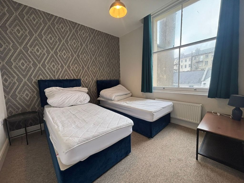 Additional image 7 of 14 bed property to rentFirst Avenue, Hove BN3