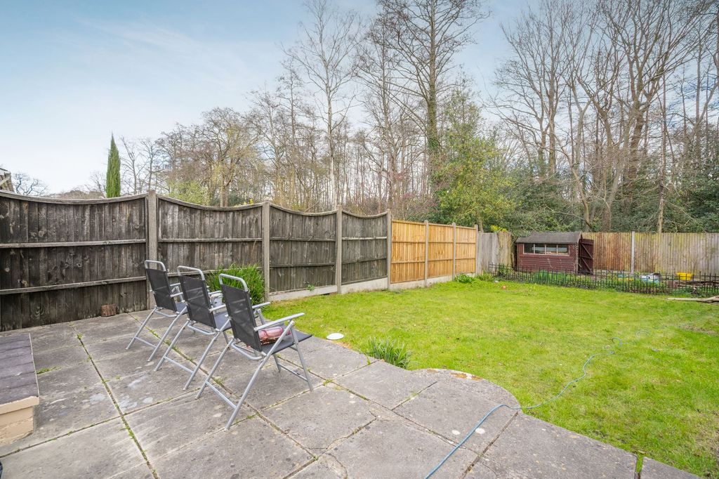 Additional image 9 of 3 bed semi-detached house to rentPrince Andrew Way, Ascot SL5